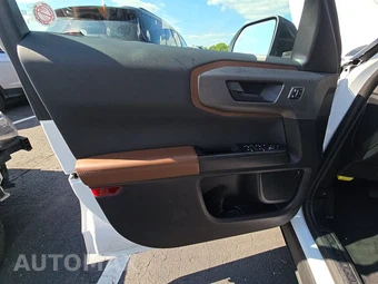 2025 Ford Bronco Sport Outer Banks - miniatura 9