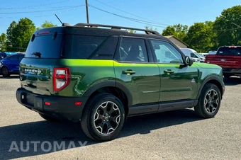 2025 Ford Bronco Sport Outer Banks - miniatura 3