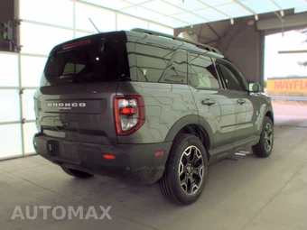 2025 Ford Bronco Sport Outer Banks - miniatura 4