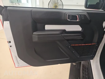2025 Ford Bronco Stroppe Edition - miniatura 9