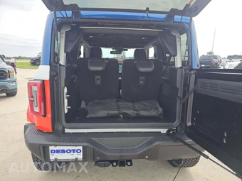 2025 Ford Bronco Stroppe Edition - miniatura 11