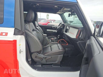 2025 Ford Bronco Stroppe Edition - miniatura 15
