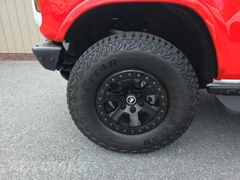 2025 Ford Bronco Stroppe Edition - miniatura 8