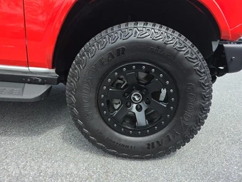 2025 Ford Bronco Stroppe Edition - miniatura 9