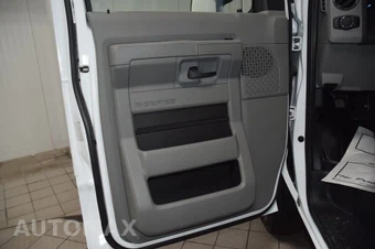 2025 Ford E-350 Cutaway - miniatura 26