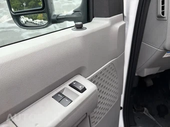2025 Ford E-350 Cutaway DRW - miniatura 18