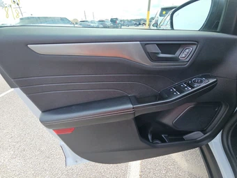 2025 Ford Escape Active - miniatura 9