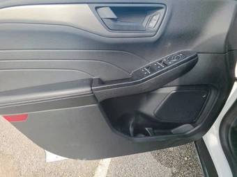 2025 Ford Escape Active - miniatura 9