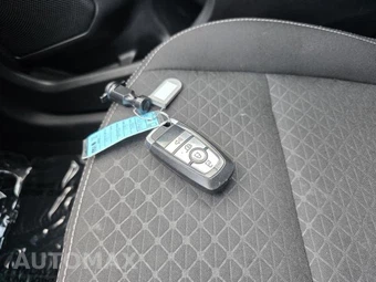 2025 Ford Escape Active - miniatura 4