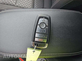 2025 Ford Escape Active - miniatura 8