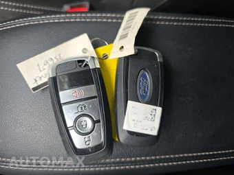 2025 Ford Escape Active - miniatura 8