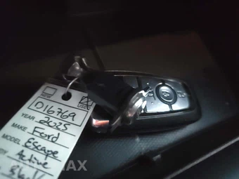 2025 Ford Escape Active - miniatura 8