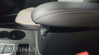 2025 Ford Escape Hybrid Platinum - miniatura 30