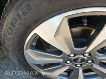 2025 Ford Escape Platinum - miniatura 21