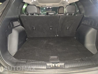 2025 Ford Escape Platinum - miniatura 16