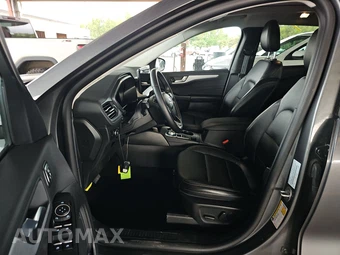 2025 Ford Escape Platinum - miniatura 7