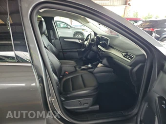 2025 Ford Escape Platinum - miniatura 8