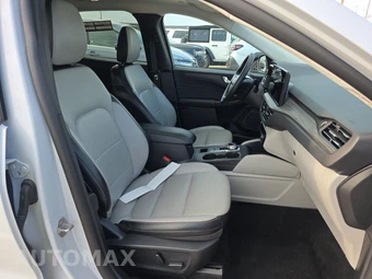2025 Ford Escape Platinum - miniatura 14