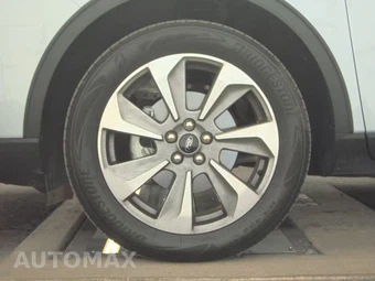 2025 Ford Escape Platinum - miniatura 9