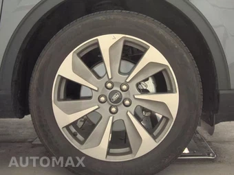 2025 Ford Escape Platinum - miniatura 10