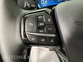 2025 Ford Escape Platinum - miniatura 16