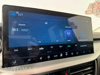 2025 Ford Escape Platinum - miniatura 21