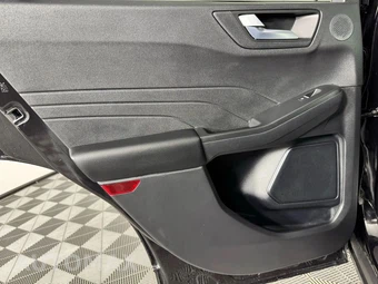 2025 Ford Escape Platinum - miniatura 44