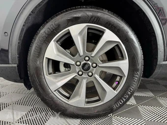 2025 Ford Escape Platinum - miniatura 46