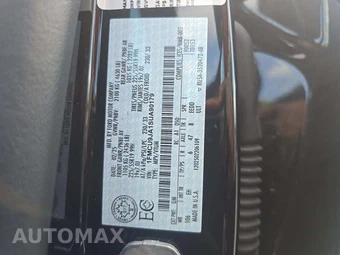 2025 Ford Escape Platinum - miniatura 2