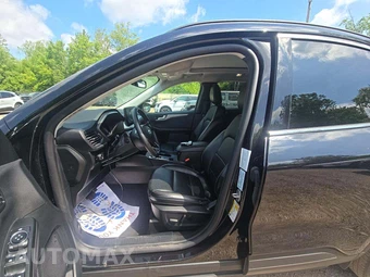 2025 Ford Escape Platinum - miniatura 3
