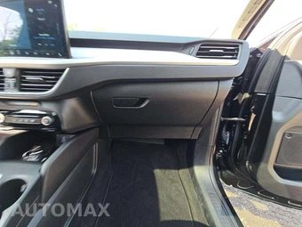 2025 Ford Escape Platinum - miniatura 16
