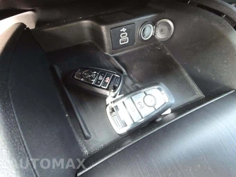 2025 Ford Escape Platinum - miniatura 5