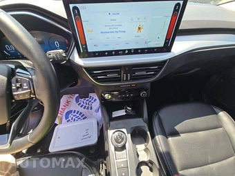 2025 Ford Escape Platinum - miniatura 7