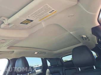 2025 Ford Escape Platinum - miniatura 11