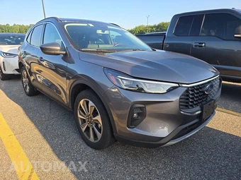 2025 Ford Escape Platinum - miniatura 3