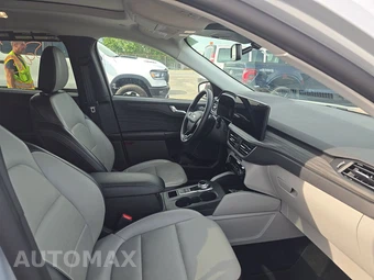 2025 Ford Escape Platinum - miniatura 13