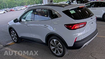 2025 Ford Escape Platinum - miniatura 6