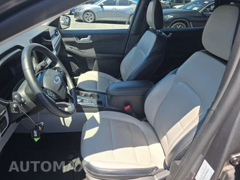 2025 Ford Escape Platinum - miniatura 7
