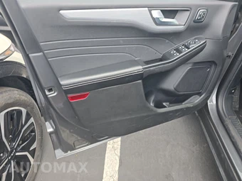 2025 Ford Escape Platinum – miniatura 9