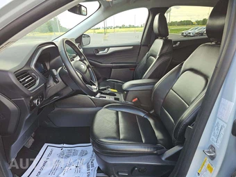 2025 Ford Escape Platinum - miniatura 3