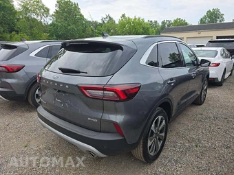 2025 Ford Escape Platinum - miniatura 3