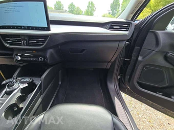 2025 Ford Escape Platinum - miniatura 18
