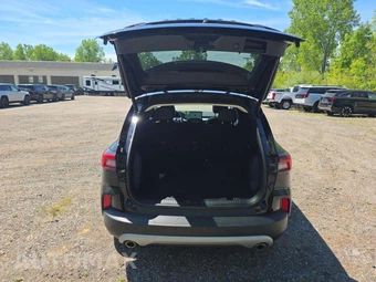 2025 Ford Escape Platinum - miniatura 11