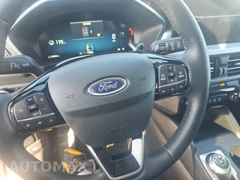 2025 Ford Escape Platinum - miniatura 10