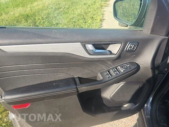 2025 Ford Escape Platinum - miniatura 9