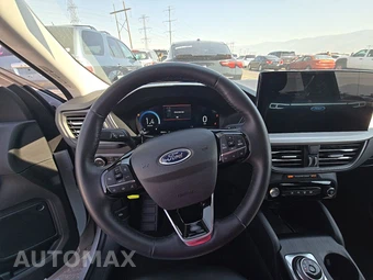 2025 Ford Escape Platinum - miniatura 10