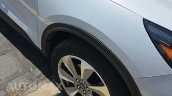 2025 Ford Escape Platinum - miniatura 25