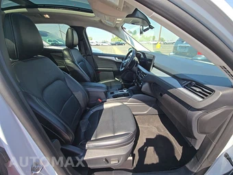 2025 Ford Escape Platinum - miniatura 8