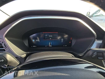 2025 Ford Escape Platinum - miniatura 18
