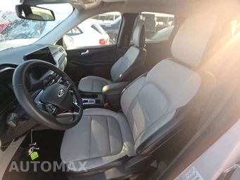 2025 Ford Escape Platinum - miniatura 13